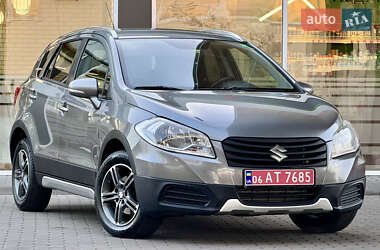 Внедорожник / Кроссовер Suzuki SX4 2016 в 