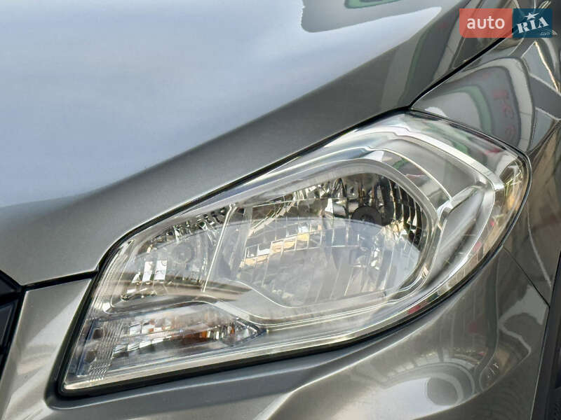 Внедорожник / Кроссовер Suzuki SX4 2016 в Житомире