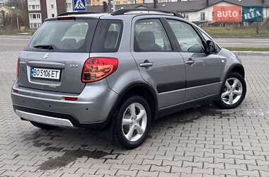 Внедорожник / Кроссовер Suzuki SX4 2013 в 