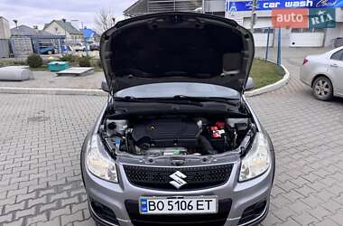 Внедорожник / Кроссовер Suzuki SX4 2013 в 