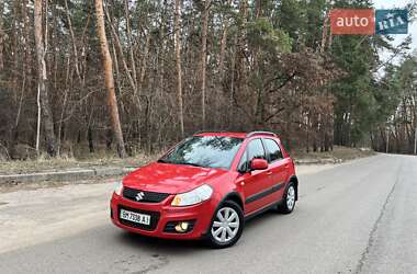 Внедорожник / Кроссовер Suzuki SX4 2014 в 