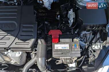 Позашляховик / Кросовер Suzuki SX4 2021 в 