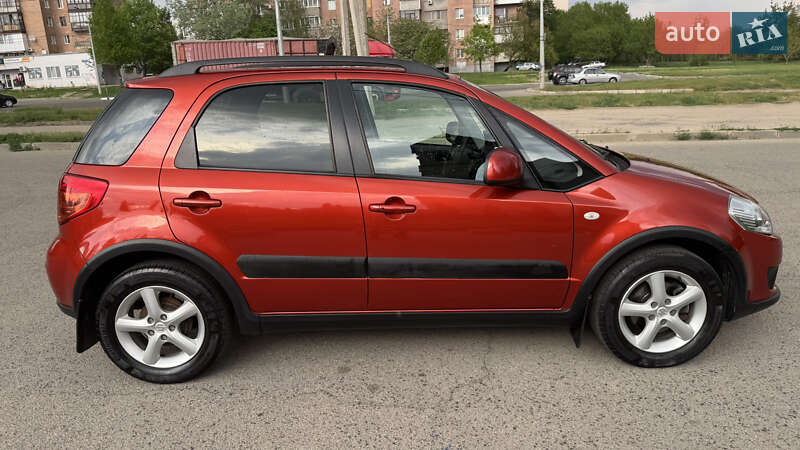 Хэтчбек Suzuki SX4 2008 в 