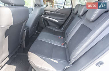 Внедорожник / Кроссовер Suzuki SX4 2024 в 