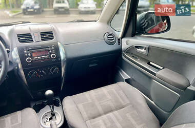 Внедорожник / Кроссовер Suzuki SX4 2011 в 