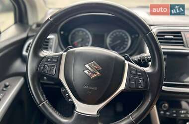Внедорожник / Кроссовер Suzuki SX4 2018 в 