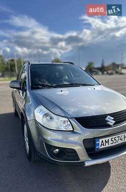 Позашляховик / Кросовер Suzuki SX4 2014 в Житомирі