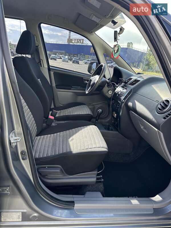 Внедорожник / Кроссовер Suzuki SX4 2014 в Житомире