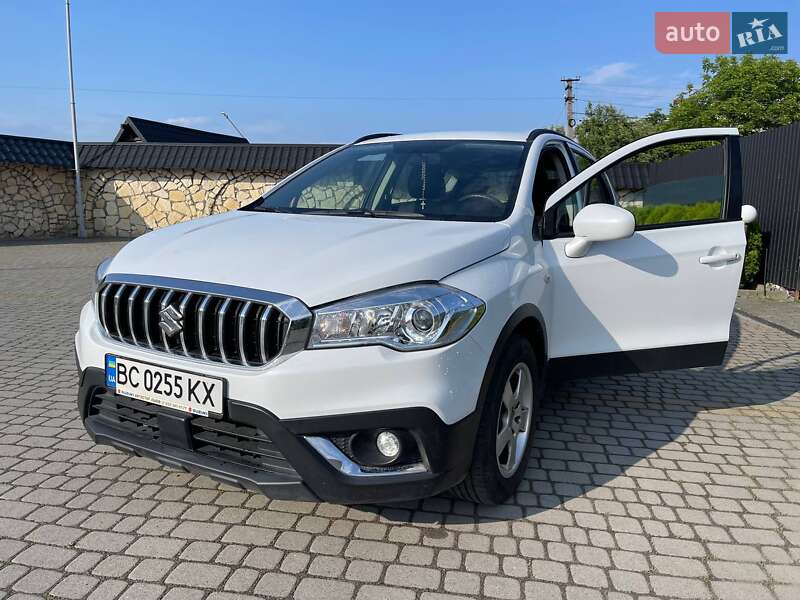 Внедорожник / Кроссовер Suzuki SX4 2020 в Львове