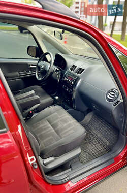 Внедорожник / Кроссовер Suzuki SX4 2011 в 