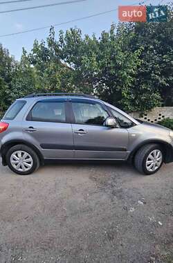 Позашляховик / Кросовер Suzuki SX4 2013 в Дніпрі