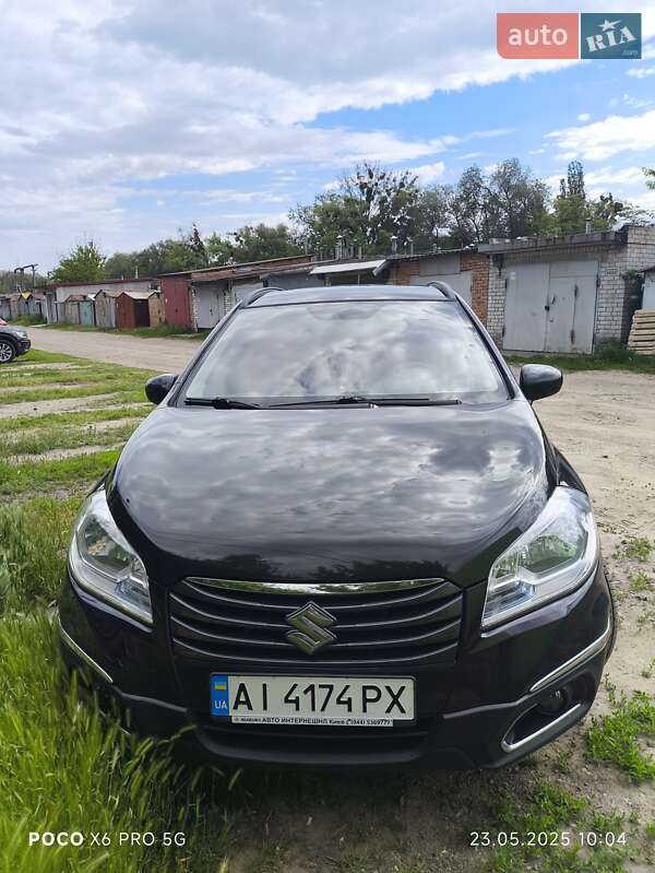 Внедорожник / Кроссовер Suzuki SX4 2015 в Киеве