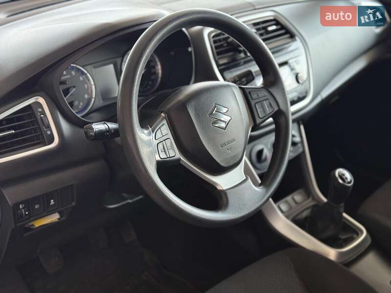 Позашляховик / Кросовер Suzuki SX4 2018 в Одесі