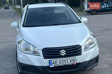 Внедорожник / Кроссовер Suzuki SX4 2014 в Славянске