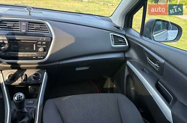 Внедорожник / Кроссовер Suzuki SX4 2021 в 