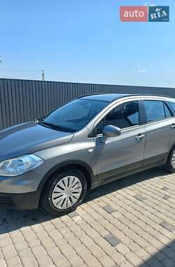 Позашляховик / Кросовер Suzuki SX4 2014 в Вінниці