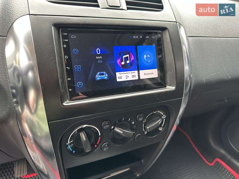 Позашляховик / Кросовер Suzuki SX4 2012 в Дніпрі