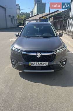 Внедорожник / Кроссовер Suzuki SX4 2023 в Киеве