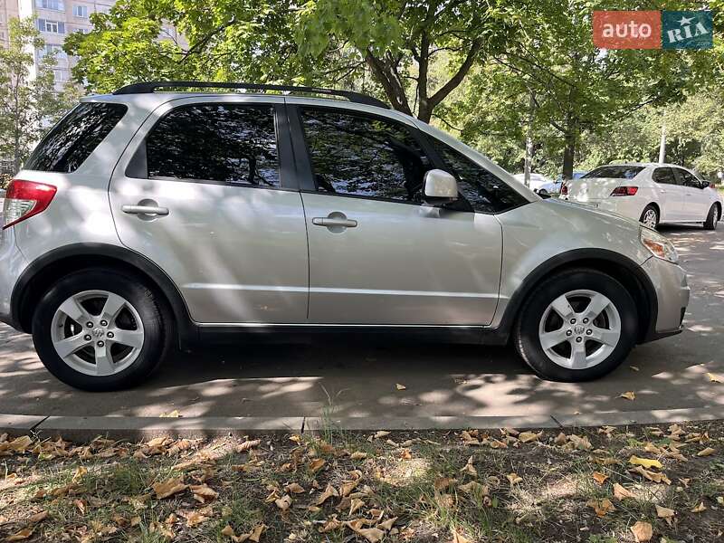 Внедорожник / Кроссовер Suzuki SX4 2010 в Харькове