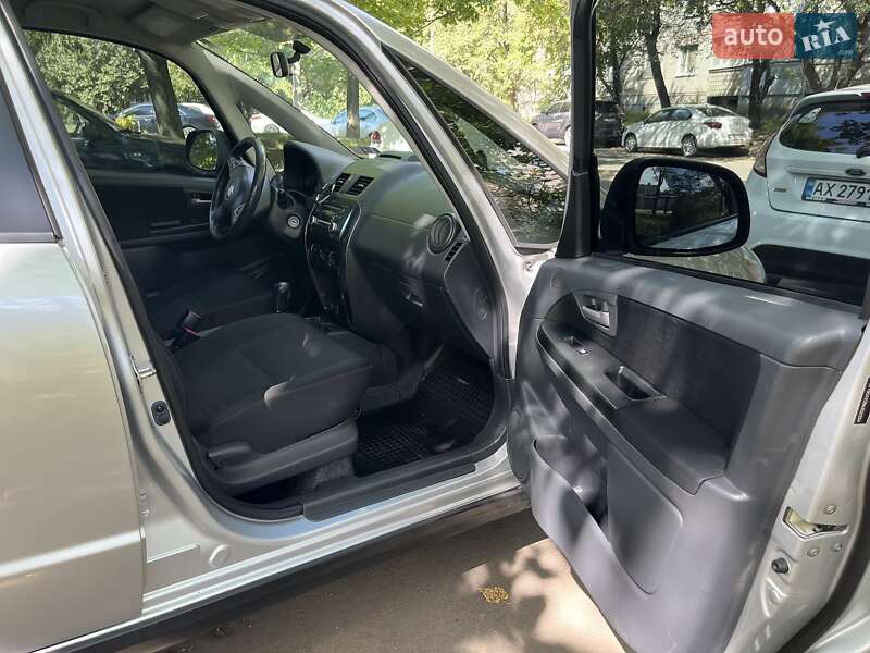 Внедорожник / Кроссовер Suzuki SX4 2010 в Харькове