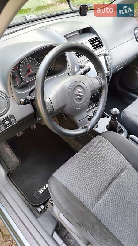 Седан Suzuki SX4 2008 в Львові