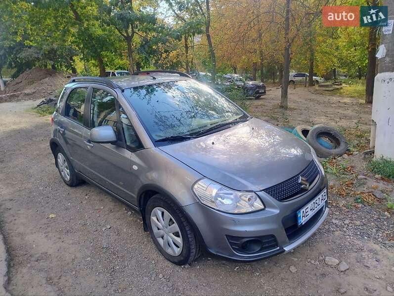 Позашляховик / Кросовер Suzuki SX4 2014 в Кривому Розі