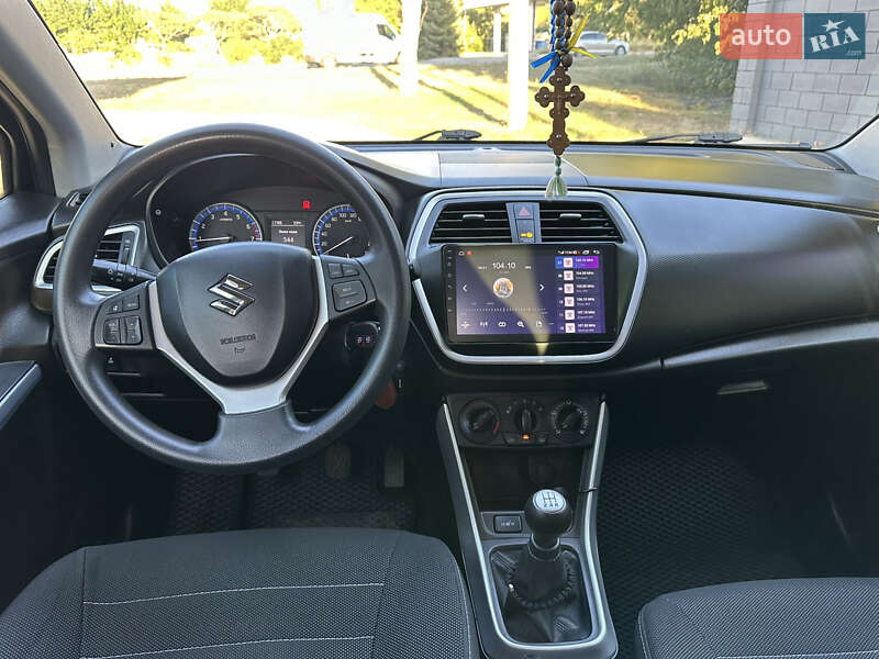 Внедорожник / Кроссовер Suzuki SX4 2014 в Черкассах фото 5 Внедорожник / Кроссовер Suzuki SX4 2014 в Черкассах