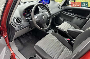 Внедорожник / Кроссовер Suzuki SX4 2012 в 