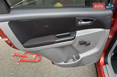 Внедорожник / Кроссовер Suzuki SX4 2012 в 