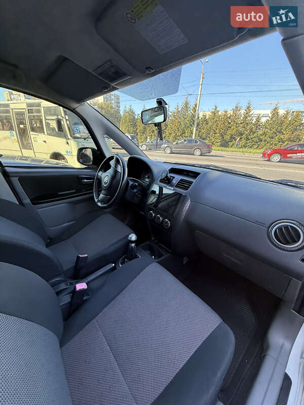 Хетчбек Suzuki SX4 2009 в Львові