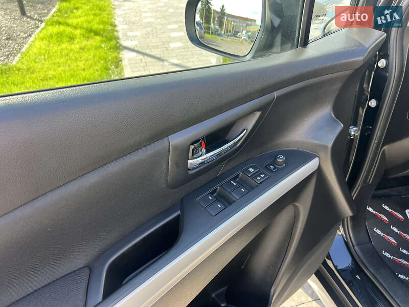 Внедорожник / Кроссовер Suzuki SX4 2017 в Ужгороде фото 27 Внедорожник / Кроссовер Suzuki SX4 2017 в Ужгороде