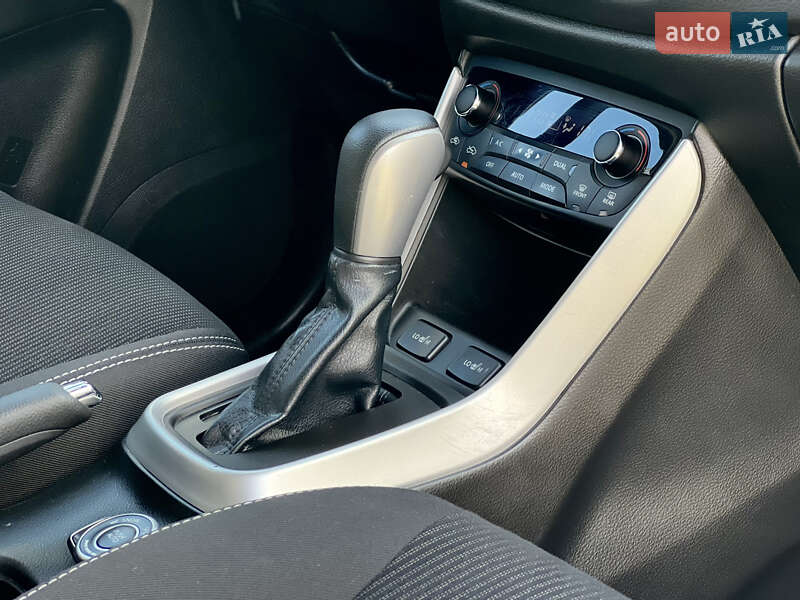 Внедорожник / Кроссовер Suzuki SX4 2017 в Ужгороде фото 51 Внедорожник / Кроссовер Suzuki SX4 2017 в Ужгороде