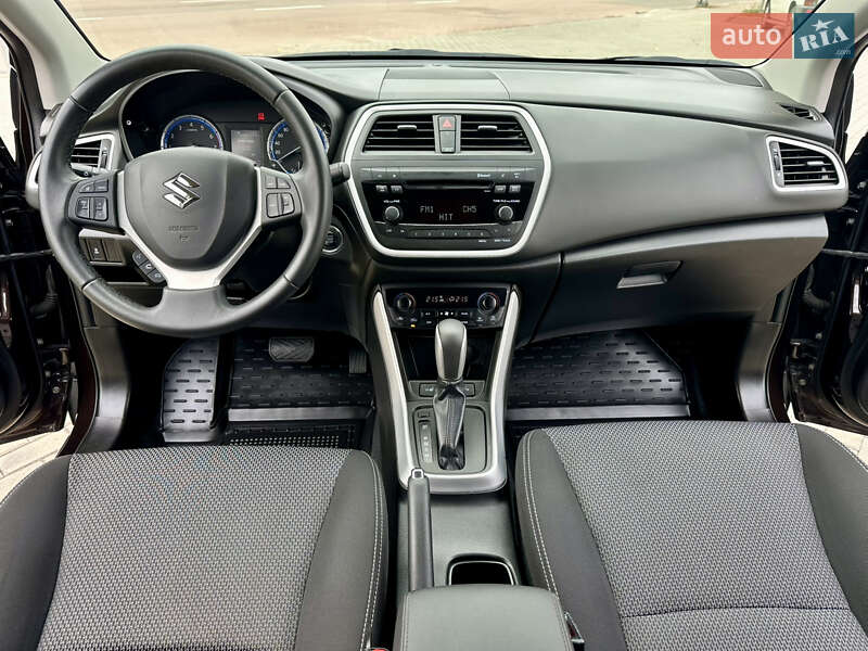 Позашляховик / Кросовер Suzuki SX4 2014 в Житомирі