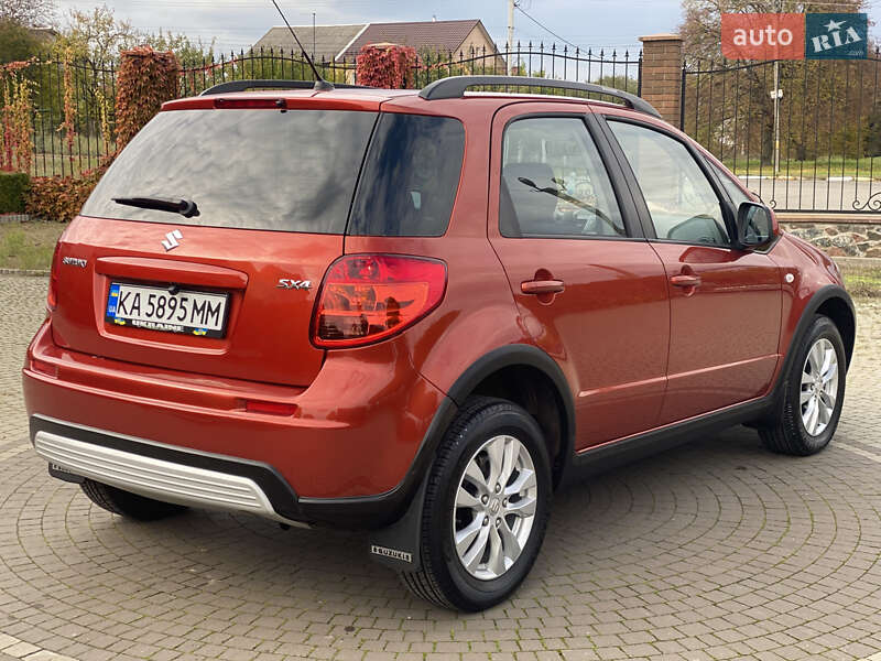 Позашляховик / Кросовер Suzuki SX4 2012 в Бучі