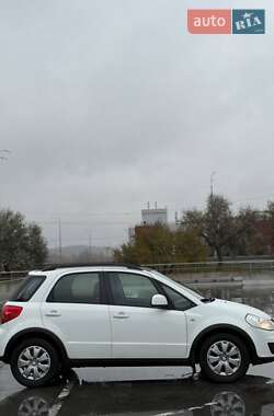 Позашляховик / Кросовер Suzuki SX4 2012 в Києві