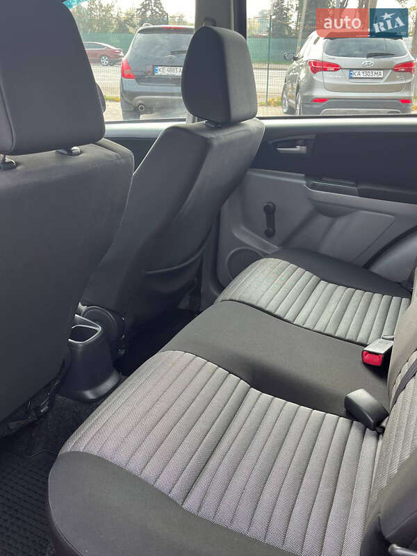 Позашляховик / Кросовер Suzuki SX4 2013 в Кривому Розі фото 16 Позашляховик / Кросовер Suzuki SX4 2013 в Кривому Розі
