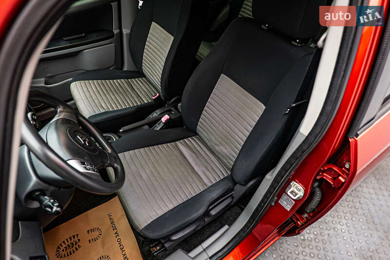 Хэтчбек Suzuki SX4 2008 в Киеве