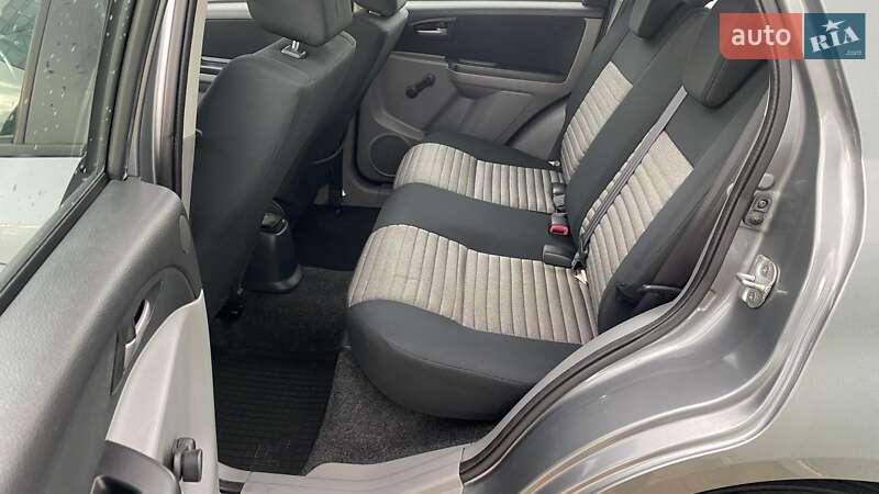 Хэтчбек Suzuki SX4 2009 в Киеве фото 11 Хэтчбек Suzuki SX4 2009 в Киеве