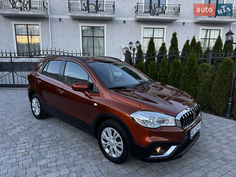 Внедорожник / Кроссовер Suzuki SX4 2017 в Киеве