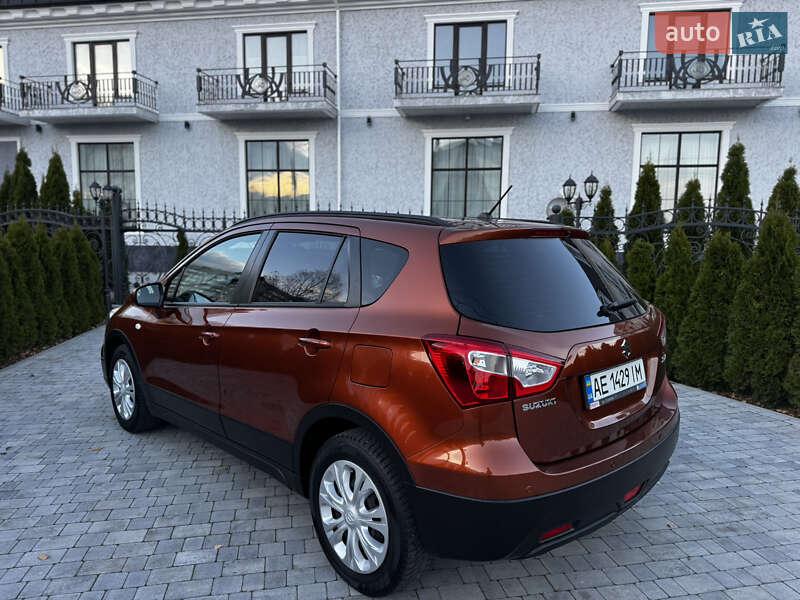 Внедорожник / Кроссовер Suzuki SX4 2017 в Киеве