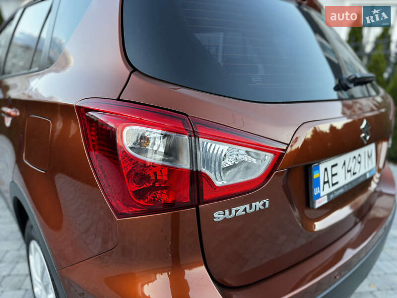 Внедорожник / Кроссовер Suzuki SX4 2017 в Киеве