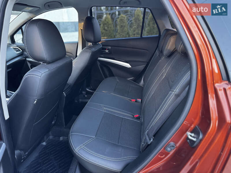 Внедорожник / Кроссовер Suzuki SX4 2017 в Киеве