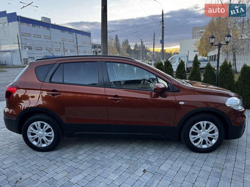 Внедорожник / Кроссовер Suzuki SX4 2017 в Киеве