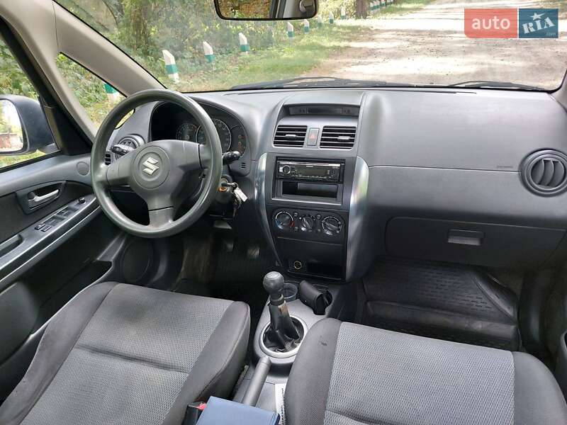 Седан Suzuki SX4 2009 в Киеве