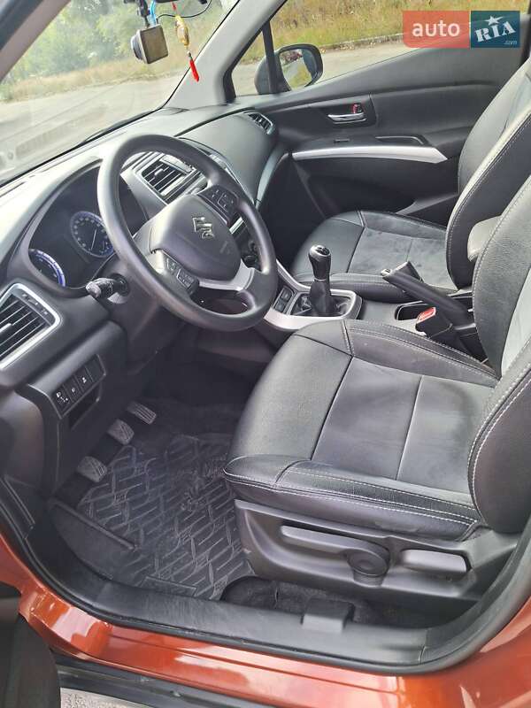 Внедорожник / Кроссовер Suzuki SX4 2017 в Днепре фото 7 Внедорожник / Кроссовер Suzuki SX4 2017 в Днепре