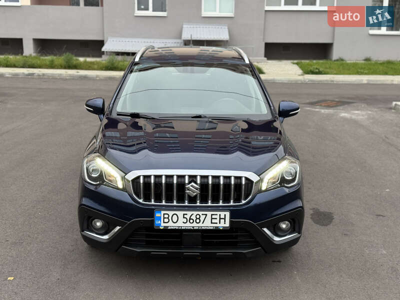 Внедорожник / Кроссовер Suzuki SX4 2017 в Харькове