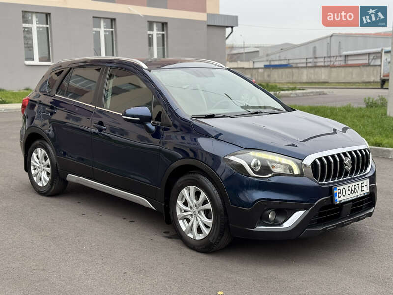 Внедорожник / Кроссовер Suzuki SX4 2017 в Харькове