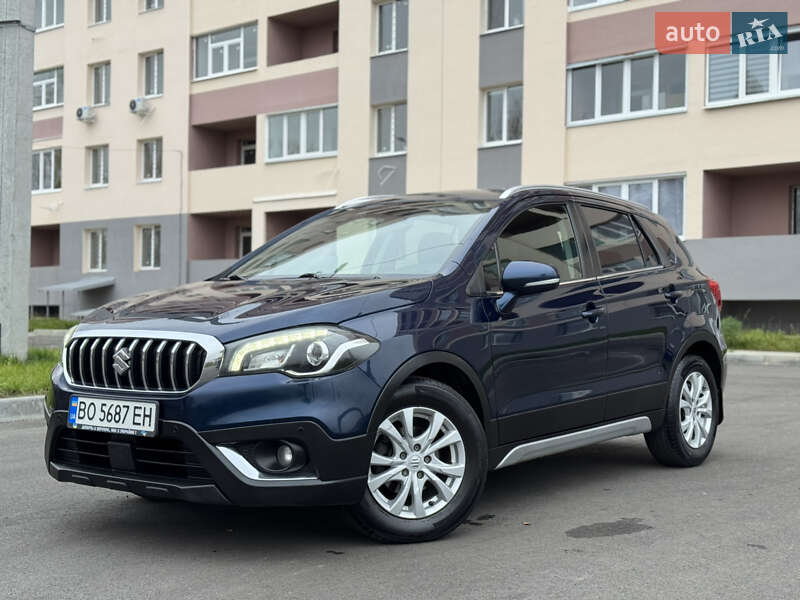 Внедорожник / Кроссовер Suzuki SX4 2017 в Харькове