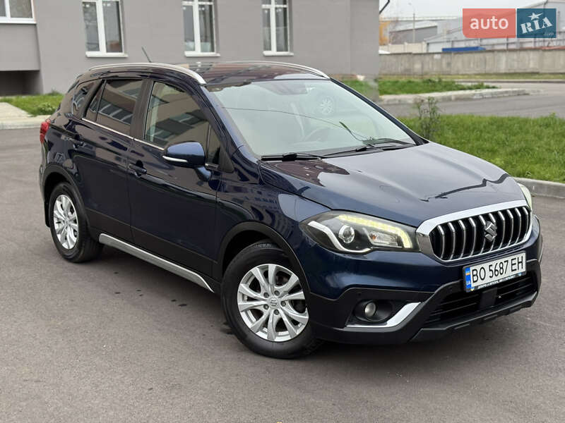 Внедорожник / Кроссовер Suzuki SX4 2017 в Харькове