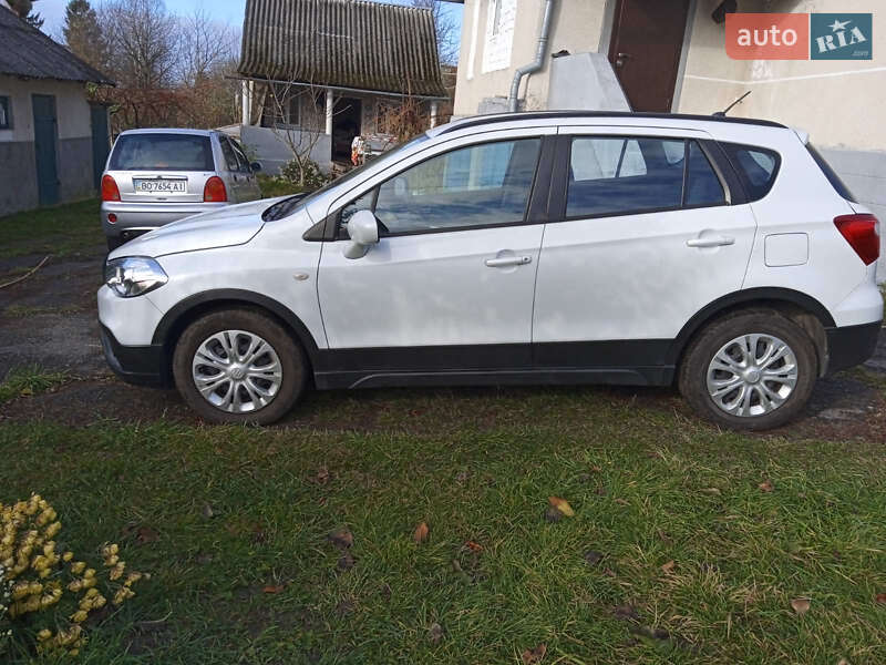 Внедорожник / Кроссовер Suzuki SX4 2017 в Тернополе фото 3 Внедорожник / Кроссовер Suzuki SX4 2017 в Тернополе